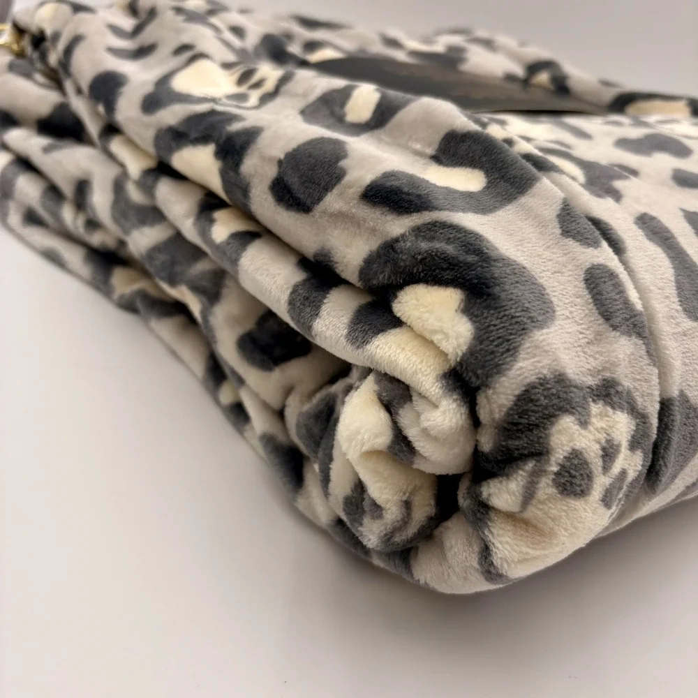 Rachel Roy Oversized Plush Throw Blanket Leopard Skull Grey Halloween NEW